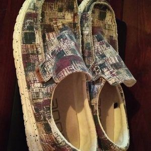 Mens hey dude shoes